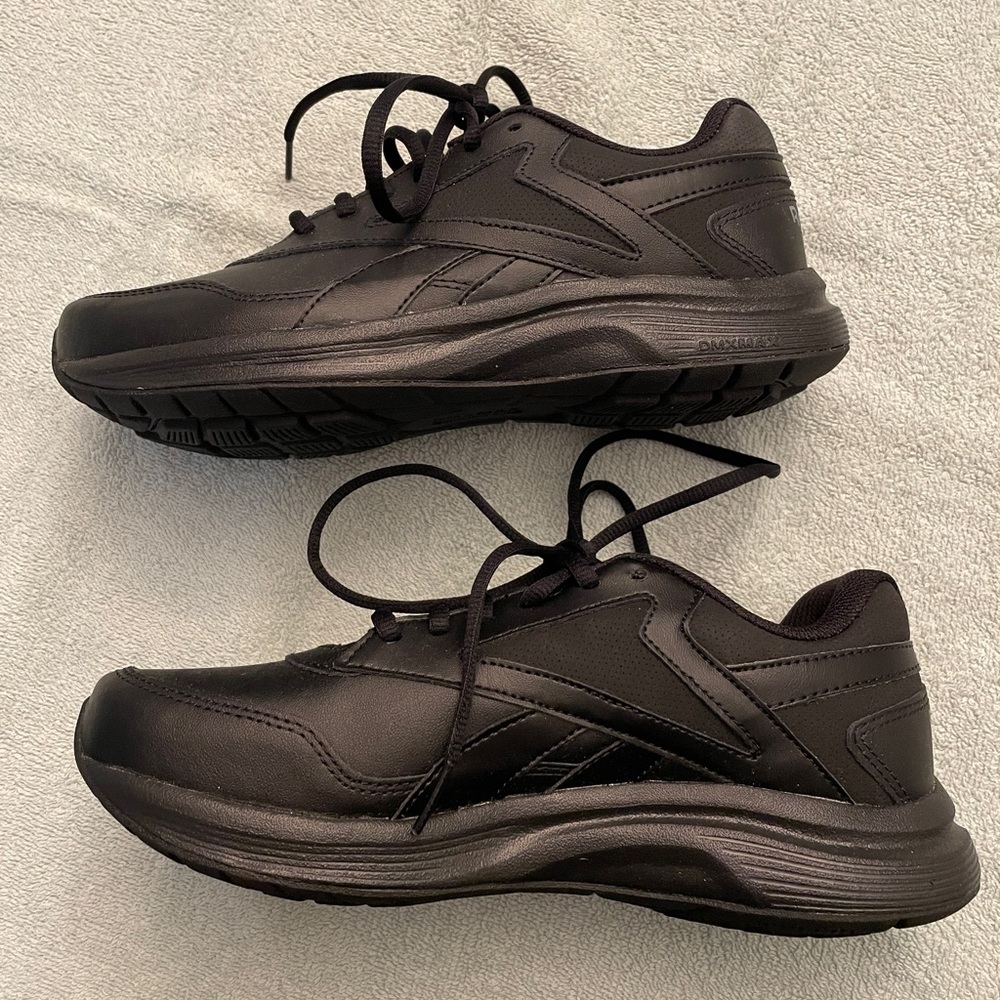 Reeboks walk ultra dmx Max D women’s NWOT - Picture 4 of 8